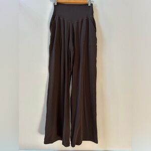 Offline by Aerie Real Me Xtra Trousers Small Brown